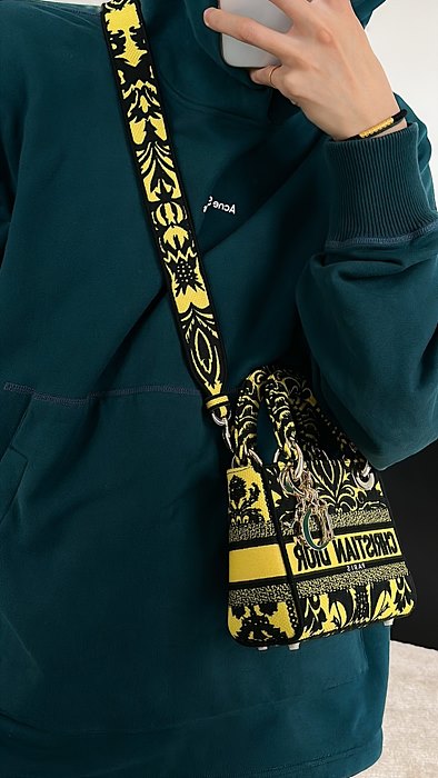 1684903882.8603XaMgqmsLWg3.jpg