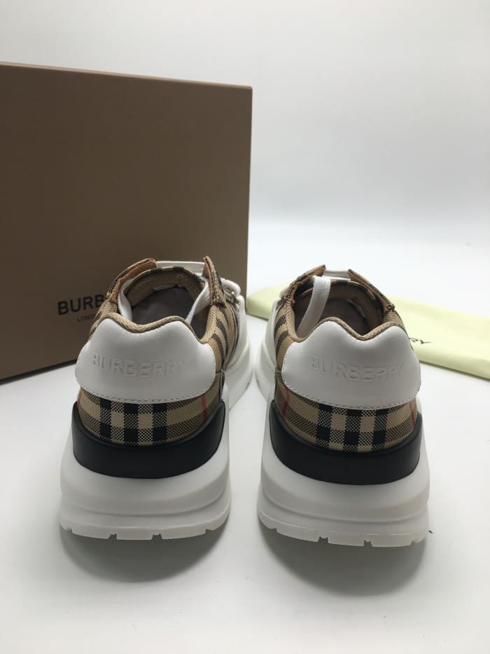 1730713104.6722EUKnGEyoIHbatch_KakaoTalk_20241104_182705821_03.jpg