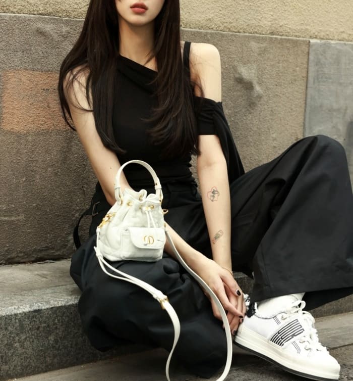 1755592079.6461NtYMVSRuSJbatch_wsxc1755538015996_0.jpg
