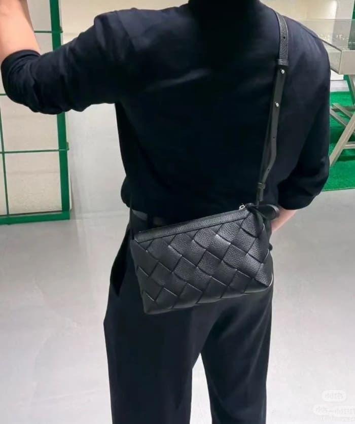 1756276165.6815oqivjNGnxSbatch_wsxc1756229935463_0.jpg