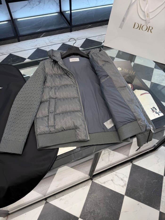 1763681317.4456uaaukRekoDbatch_wsxc1763666796687_6.jpg