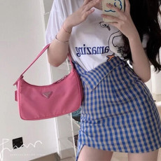 프라다 리에디션 나일론 호보백 바비핑크