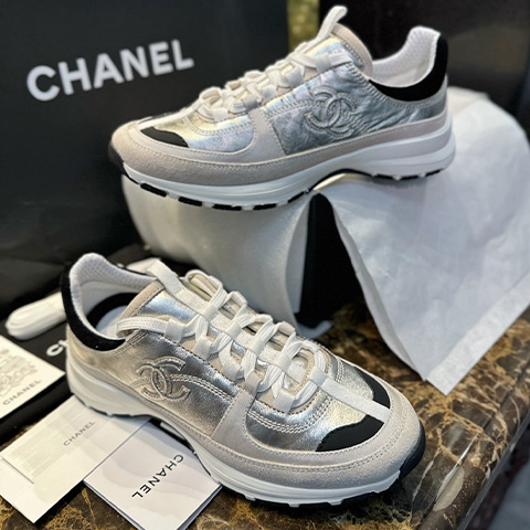 25A CC로고 퀼팅 스니커즈