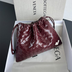 보테가 인트레치아토 더스트백 숄더백 미디움 796728